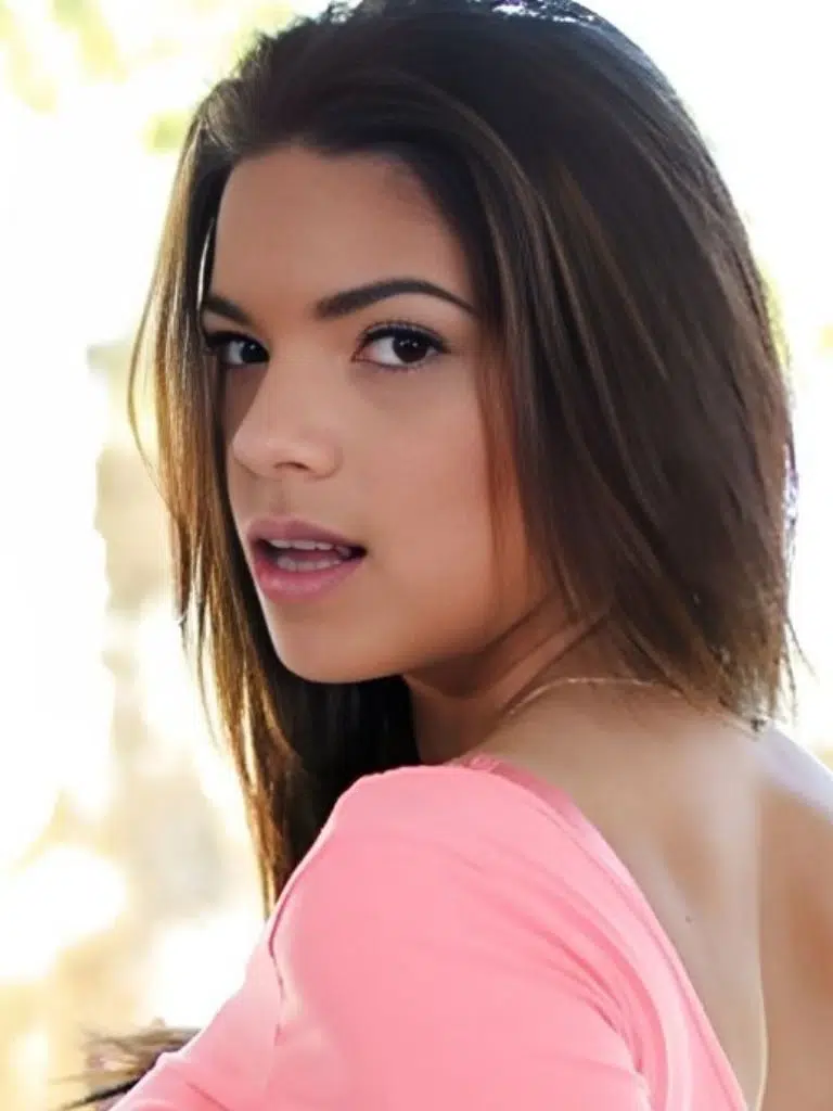 Carrie Brooks Biography: Wiki, Age, Career, Height, Weight, Boyfriend, Net Worth & More